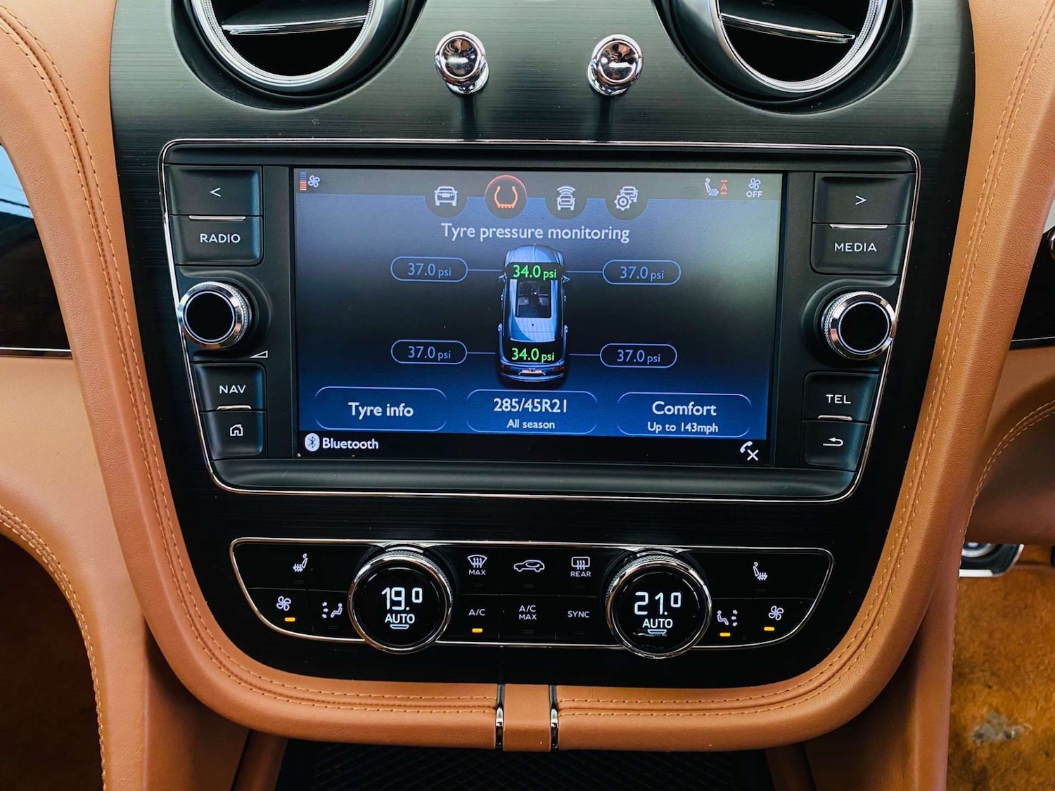 Used Bentley Bentayga 2019 for sale - 76601528: Photo 35