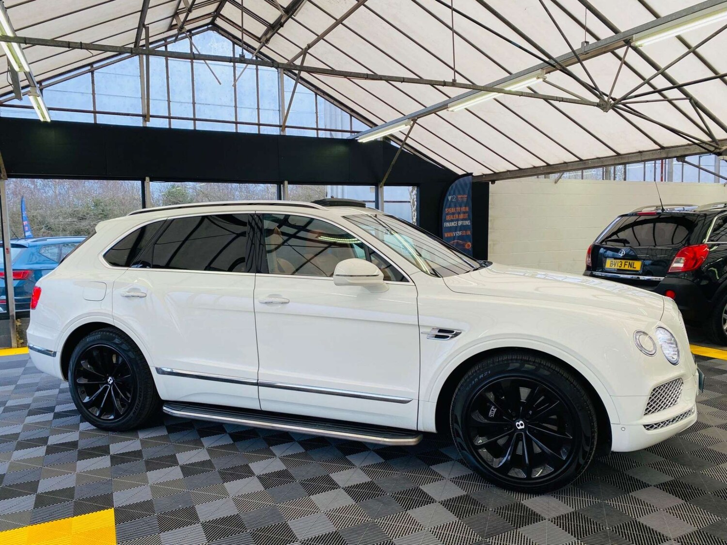 Used Bentley Bentayga 2019 for sale - 76601528: Photo 4