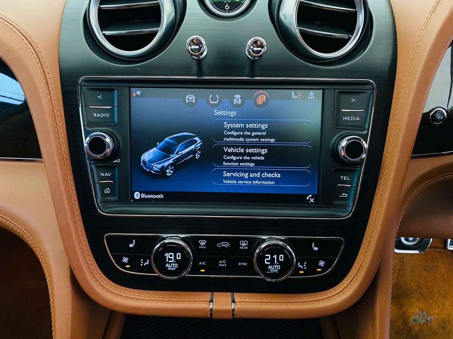 Used Bentley Bentayga 2019 for sale - 76601528: Photo 40