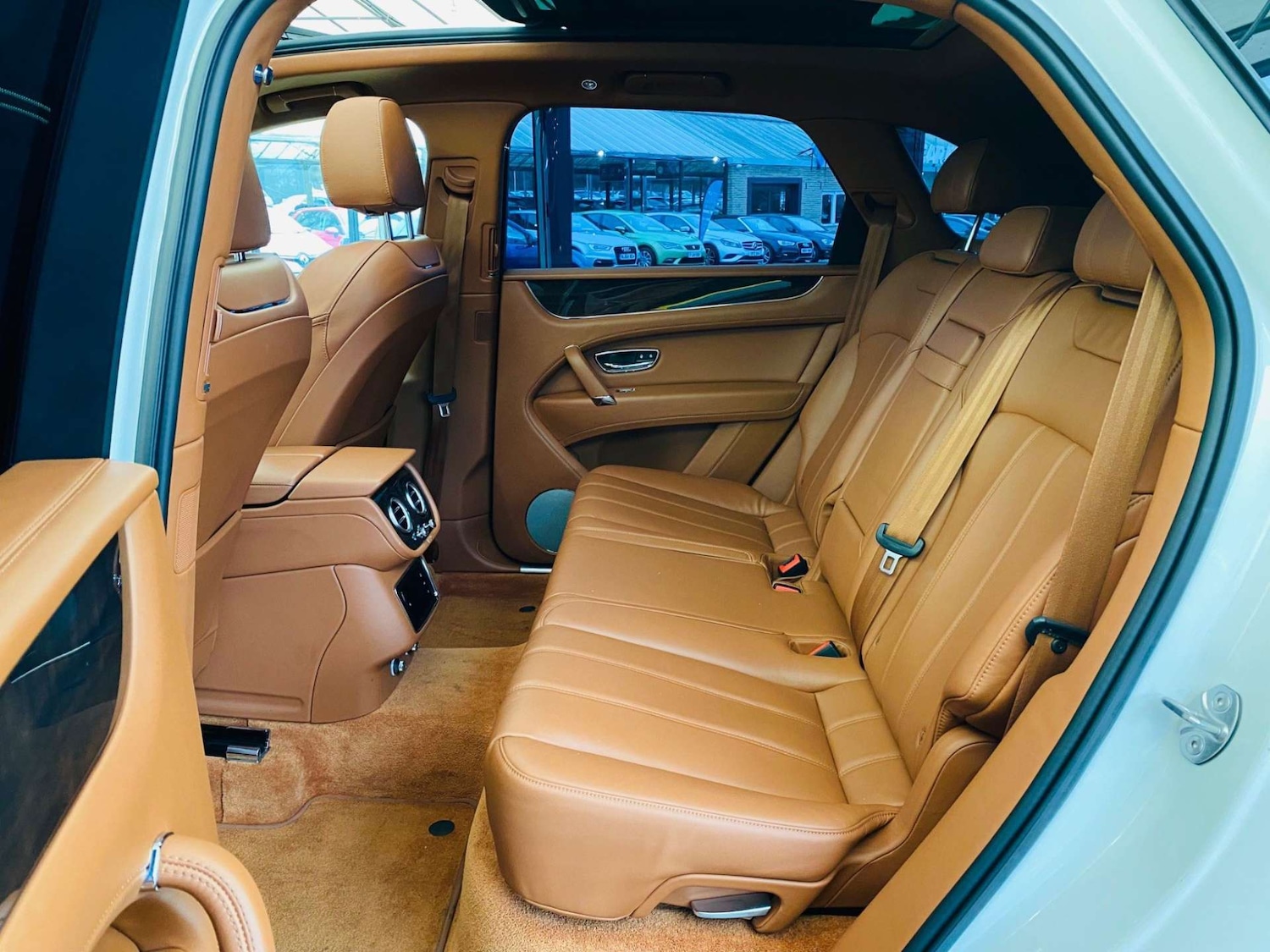 Used Bentley Bentayga 2019 for sale - 76601528: Photo 51