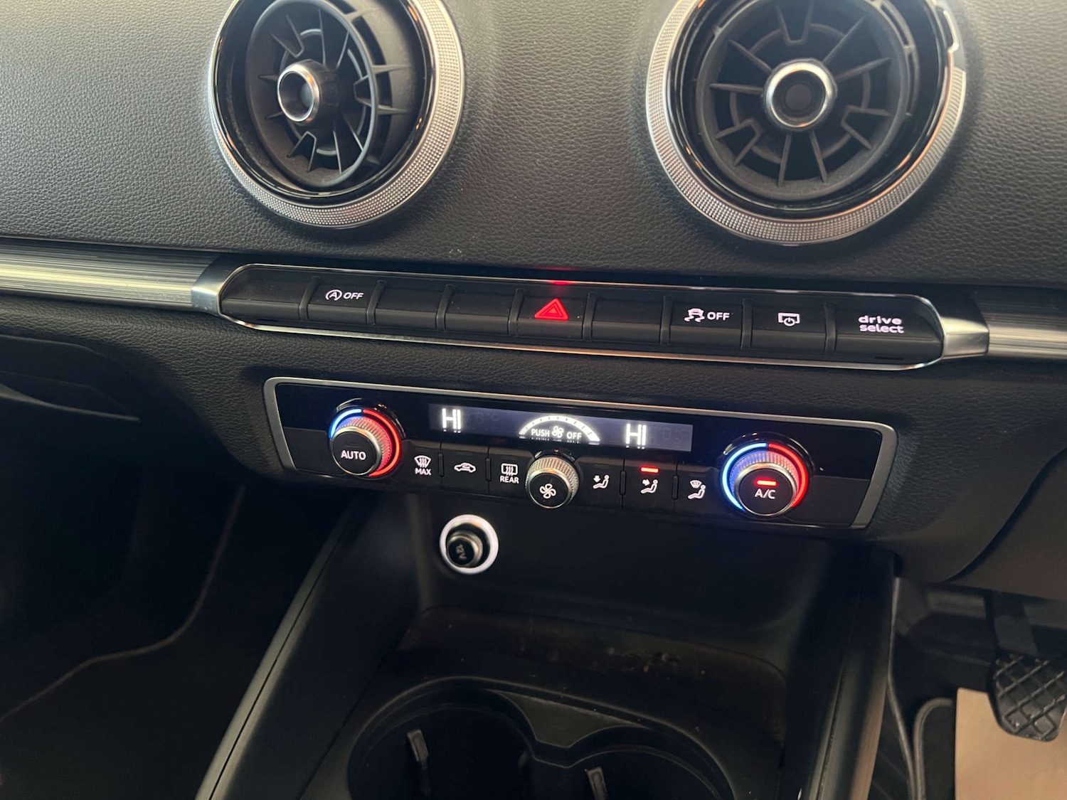 Used Audi A3 2018 for sale - 76669810: Photo 16