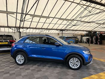 Used Volkswagen T-Roc 2022 for sale - 79785271: Photo