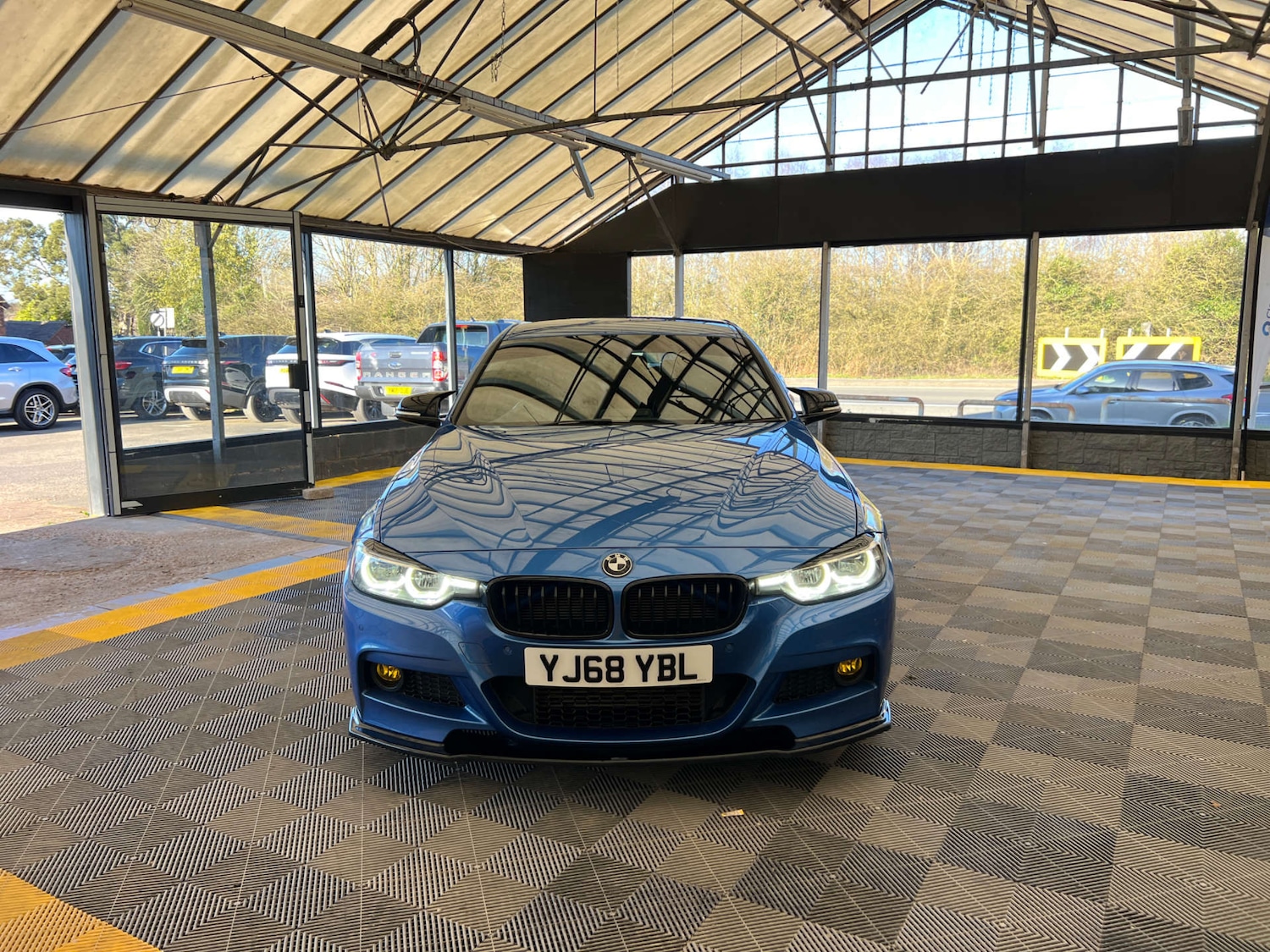 Used BMW 3 Series 2018 for sale - 77930584: Photo 4