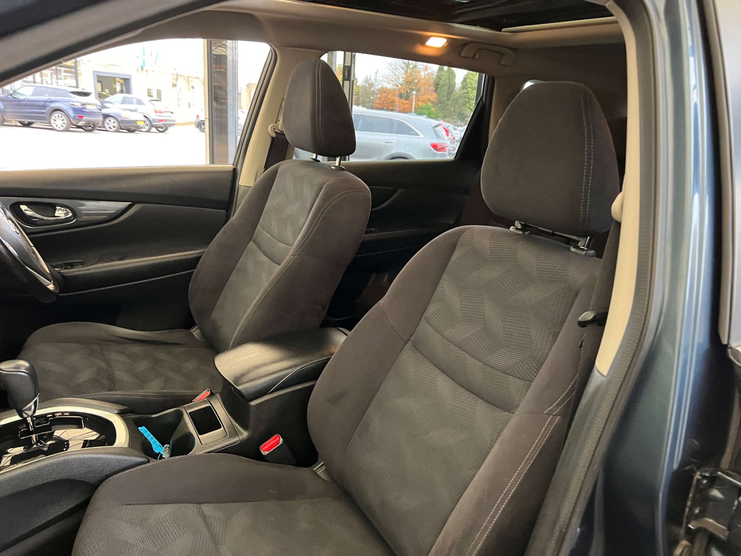 Used Nissan X-Trail 2015 for sale - 76483200: Photo 25