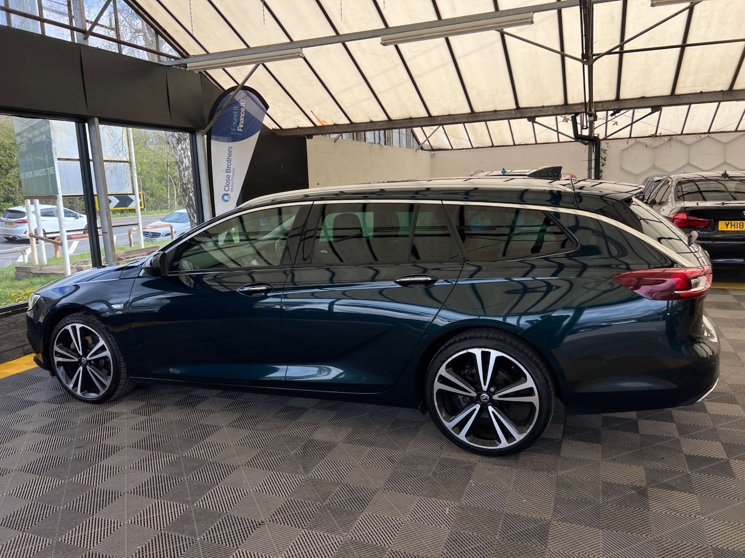 Used Vauxhall Insignia 2017 for sale - 78125381: Photo 7