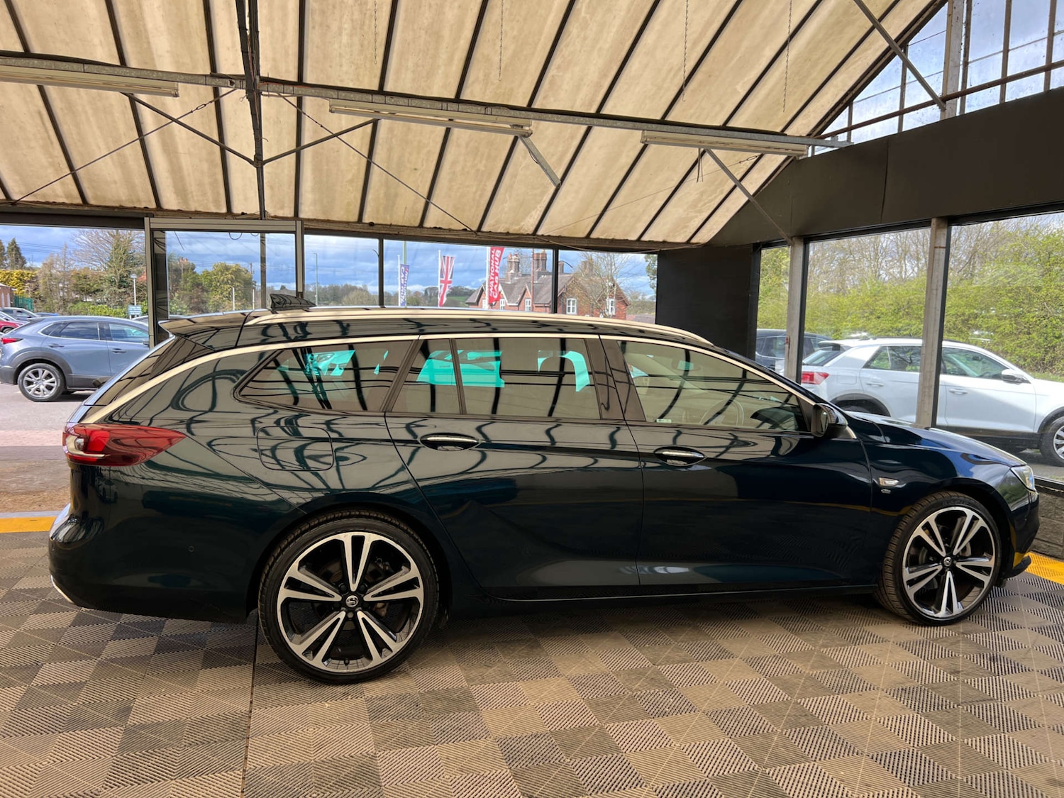 Used Vauxhall Insignia 2017 for sale - 78125381: Photo 9