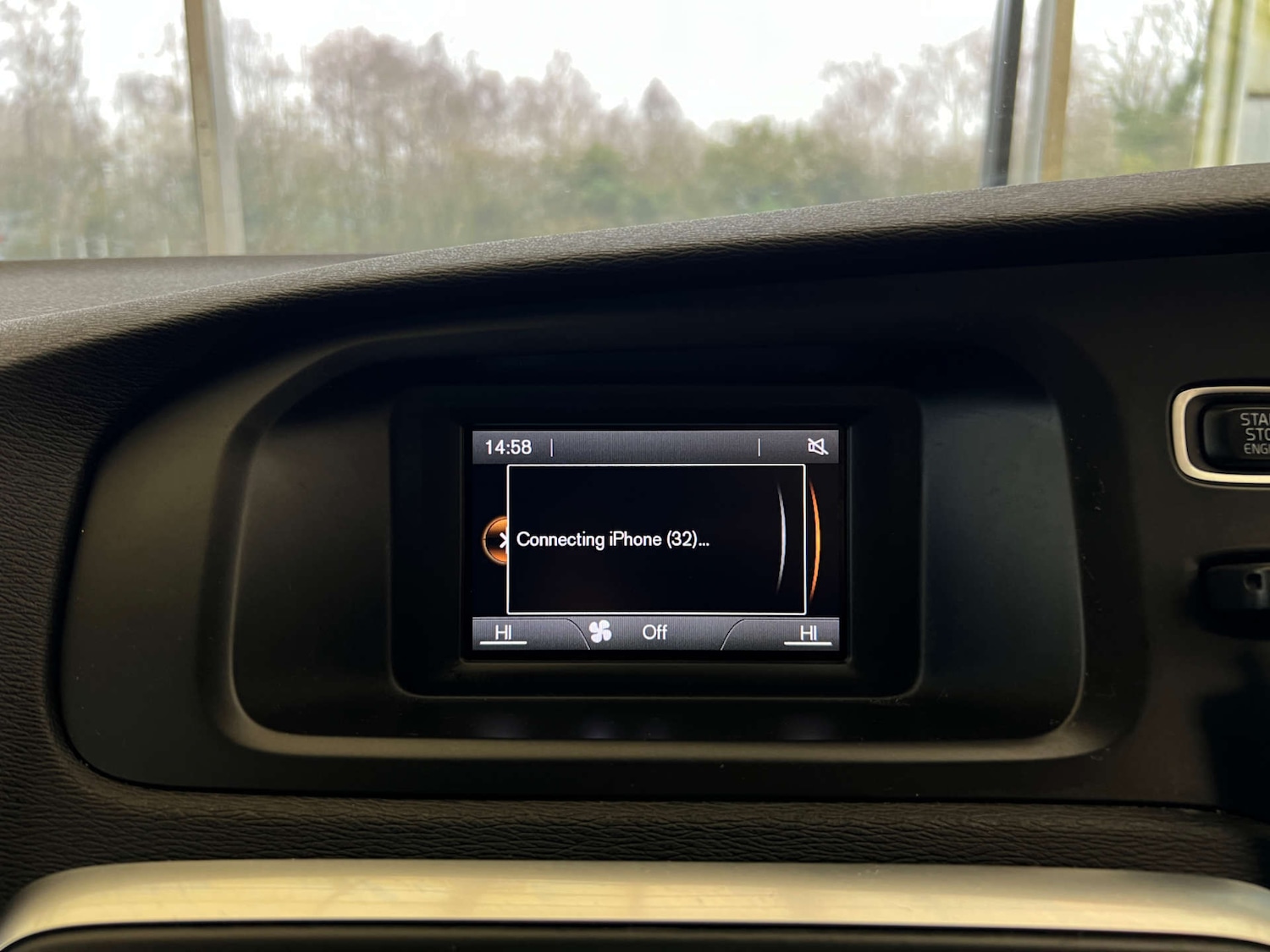 Used Volvo V40 2017 for sale - 77702613: Photo 19