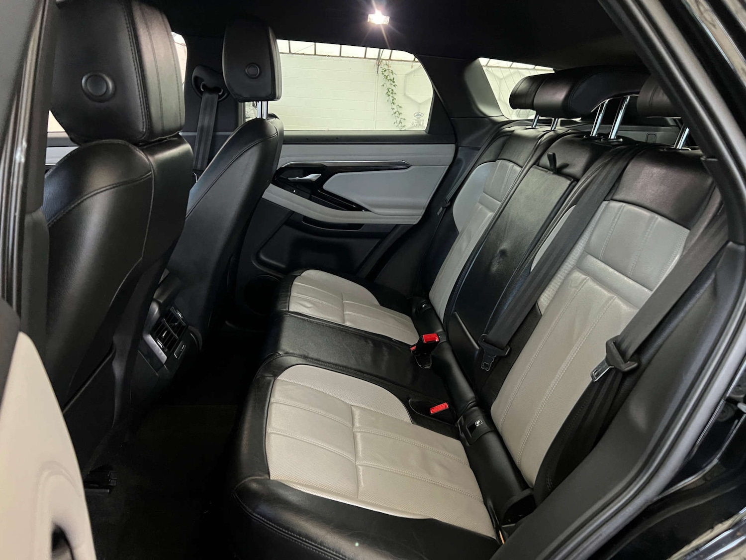Used Land Rover Range Rover Evoque 2019 for sale - 76483213: Photo 32