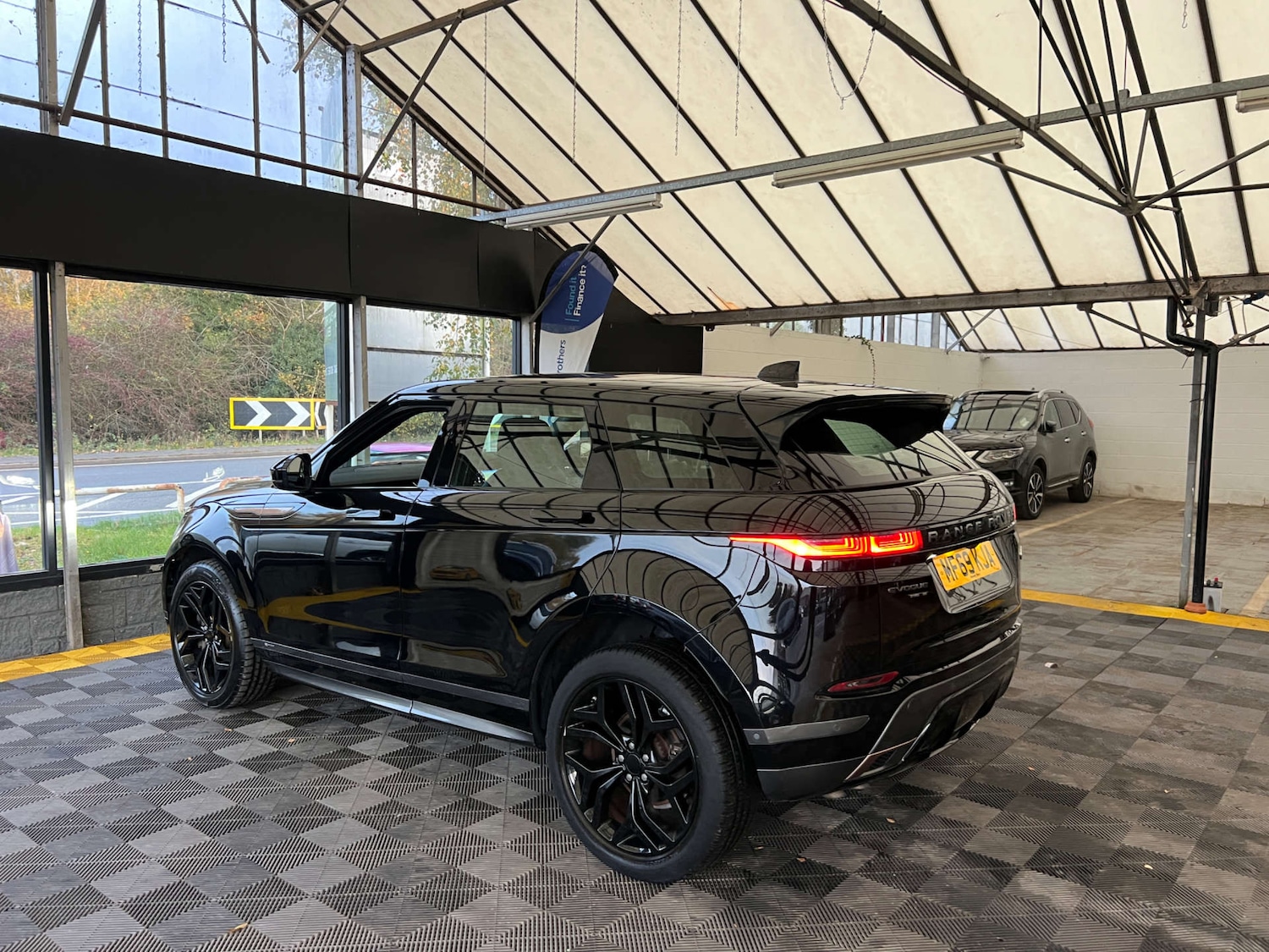 Used Land Rover Range Rover Evoque 2019 for sale - 76483213: Photo 5