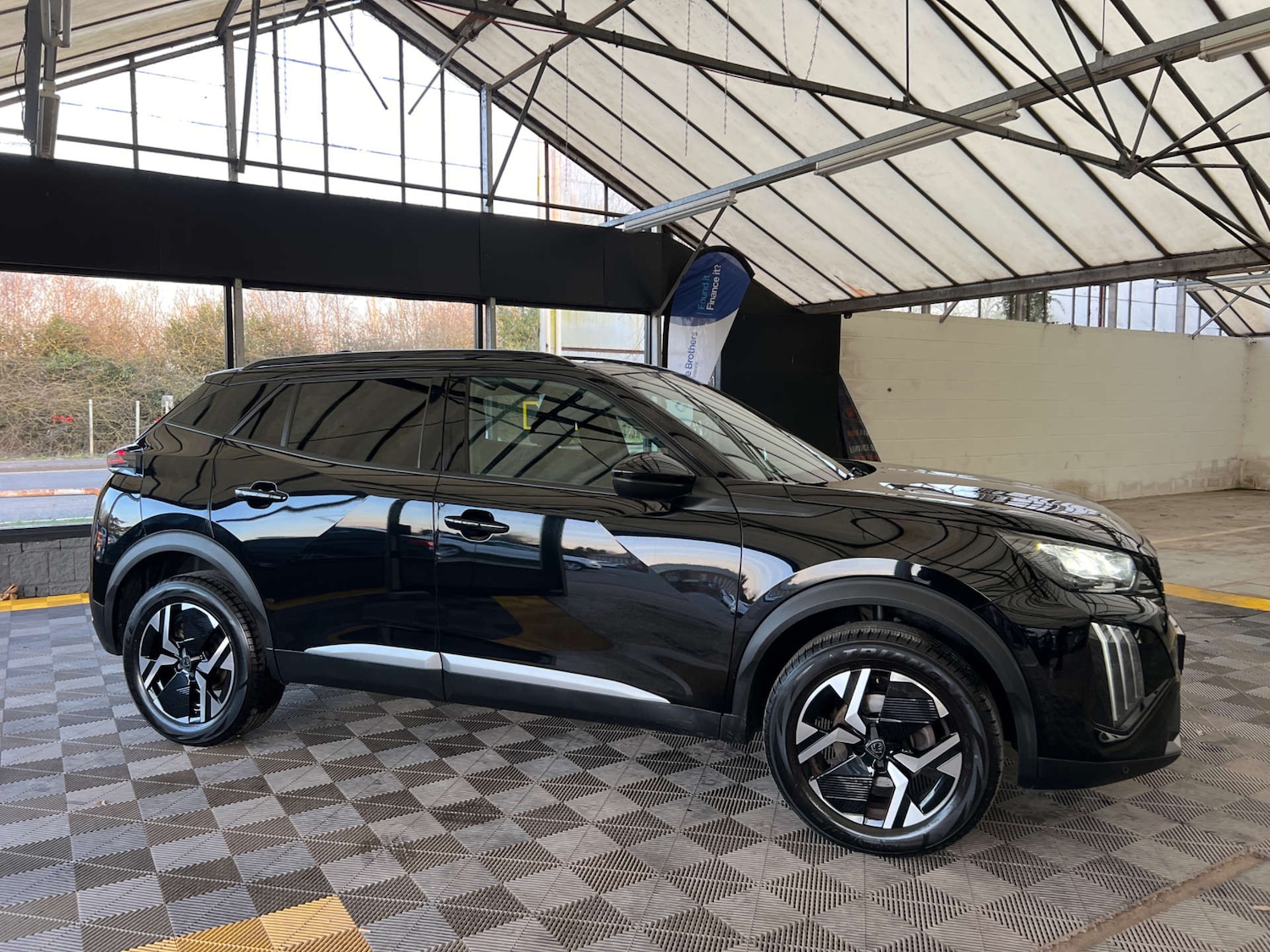 Used Peugeot 2008 2023 for sale - 77656595: Photo 3