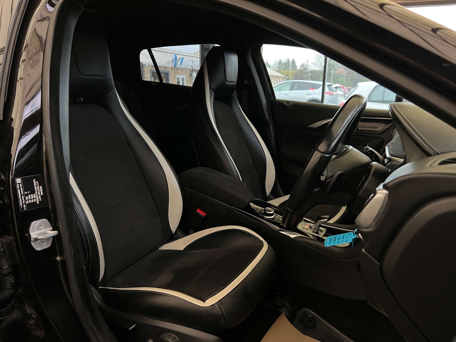 Used Infiniti Q30 2017 for sale - 77702644: Photo 11