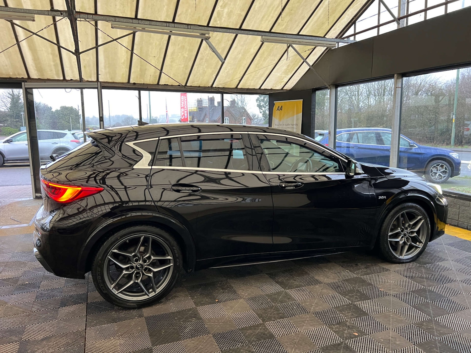 Used Infiniti Q30 2017 for sale - 77702644: Photo 9