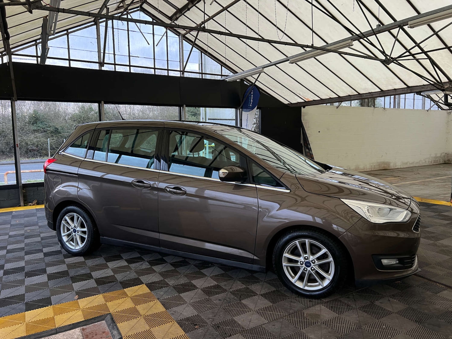 Used Ford Grand C-Max 2016 for sale - 77394887: Photo 3