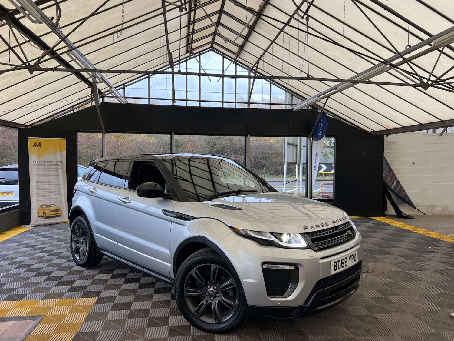 Used Land Rover Range Rover Evoque 2018 for sale - 76477423: Photo 1