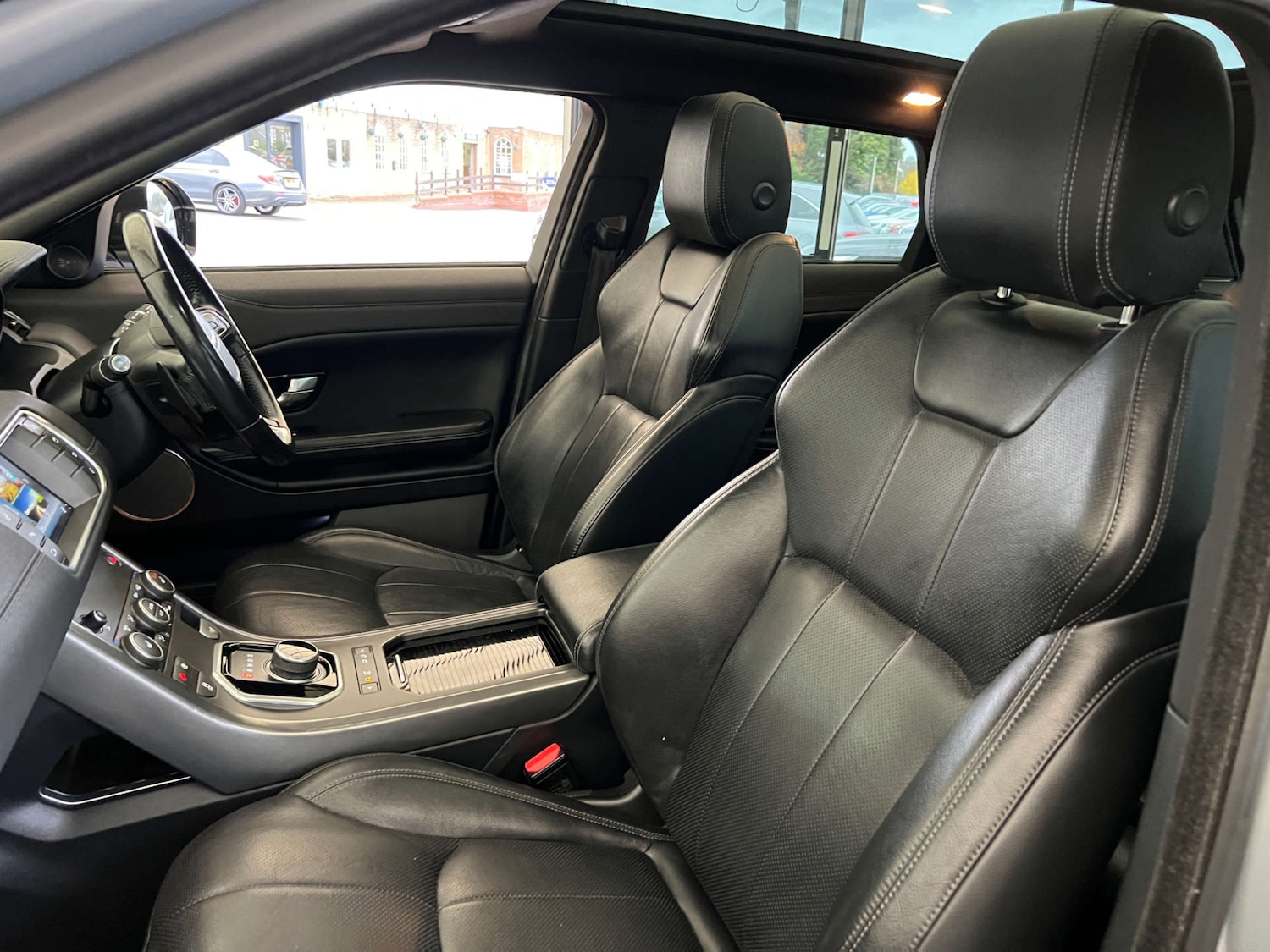 Used Land Rover Range Rover Evoque 2018 for sale - 76477423: Photo 25