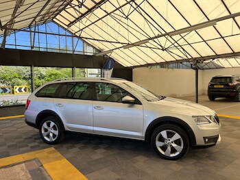 Used Skoda Octavia 2018 for sale - 78452180: Photo