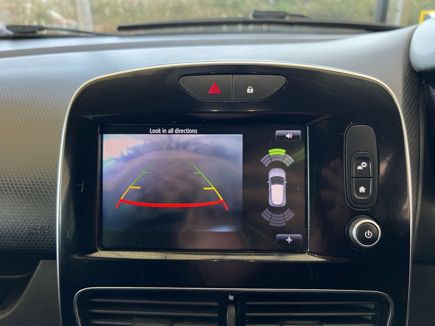 Used Renault Clio 2017 for sale - 77393355: Photo 20