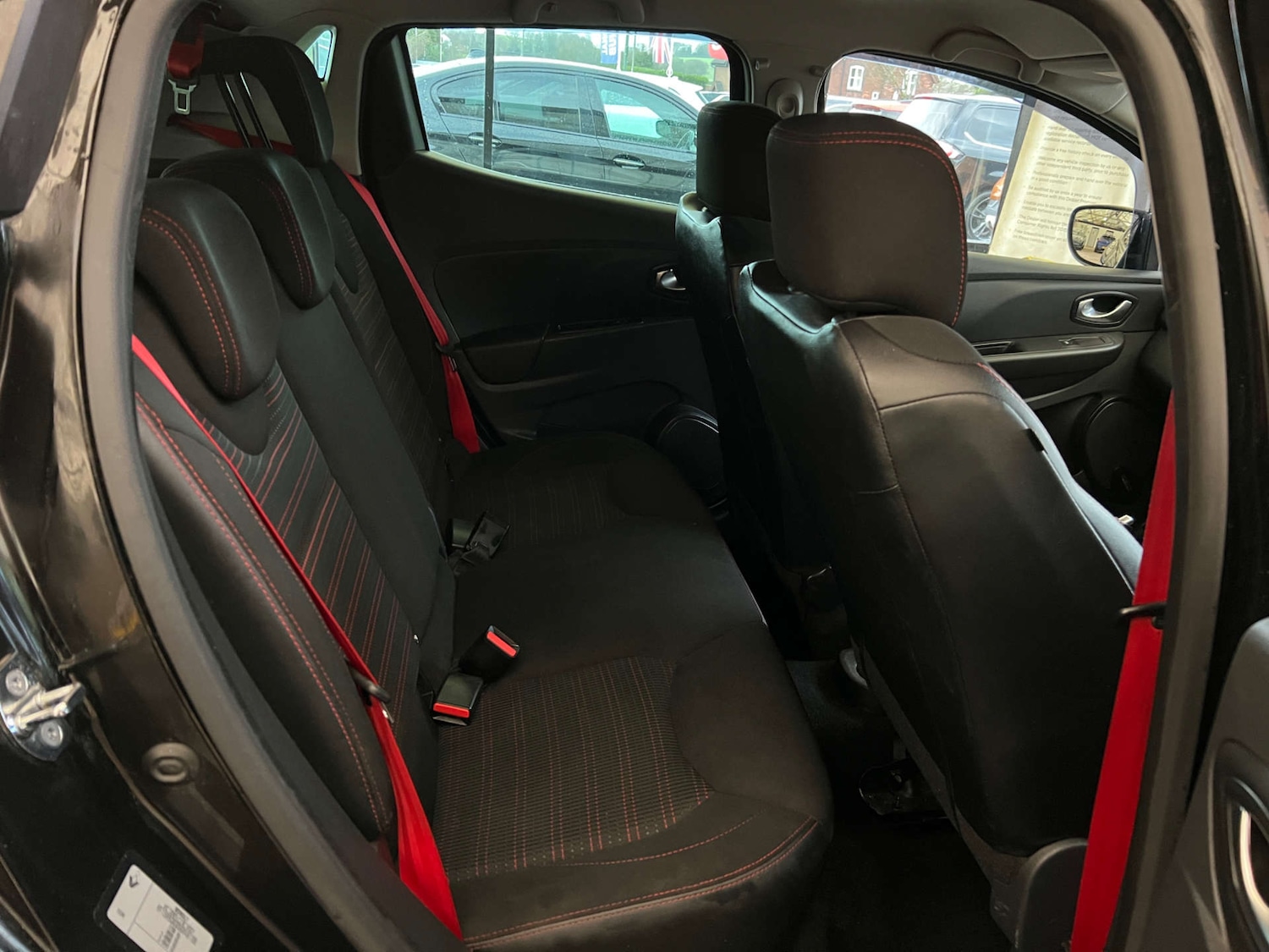 Used Renault Clio 2017 for sale - 77393355: Photo 24