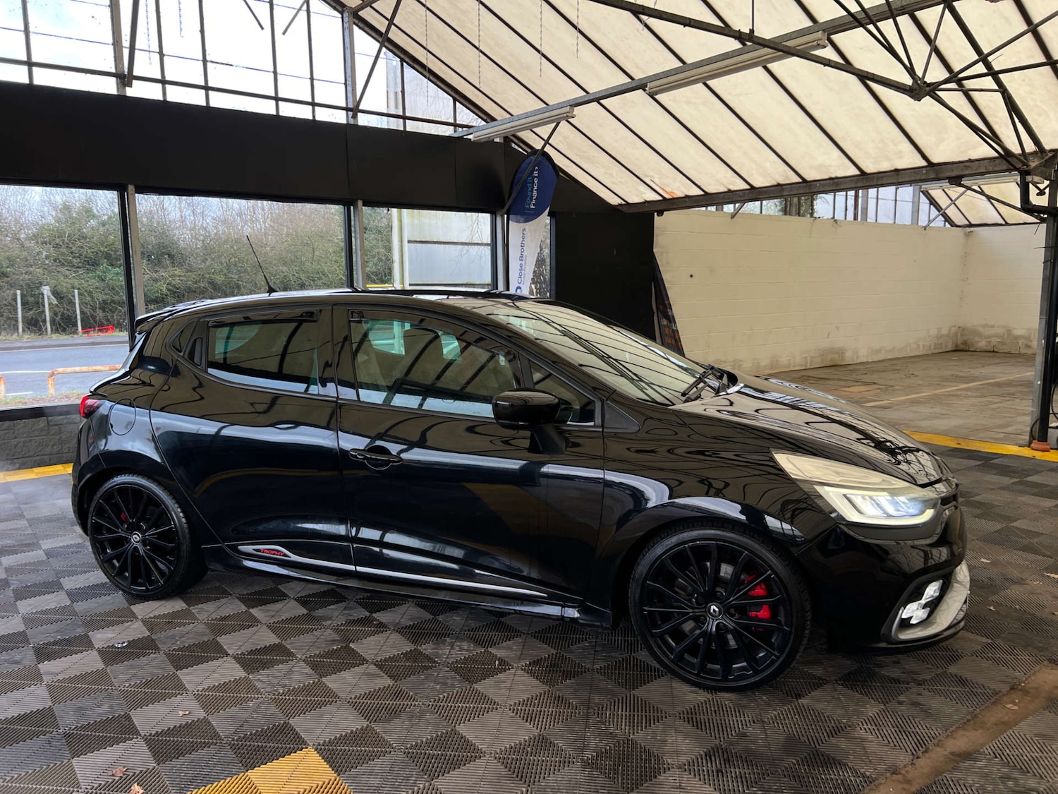 Used Renault Clio 2017 for sale - 77393355: Photo 3