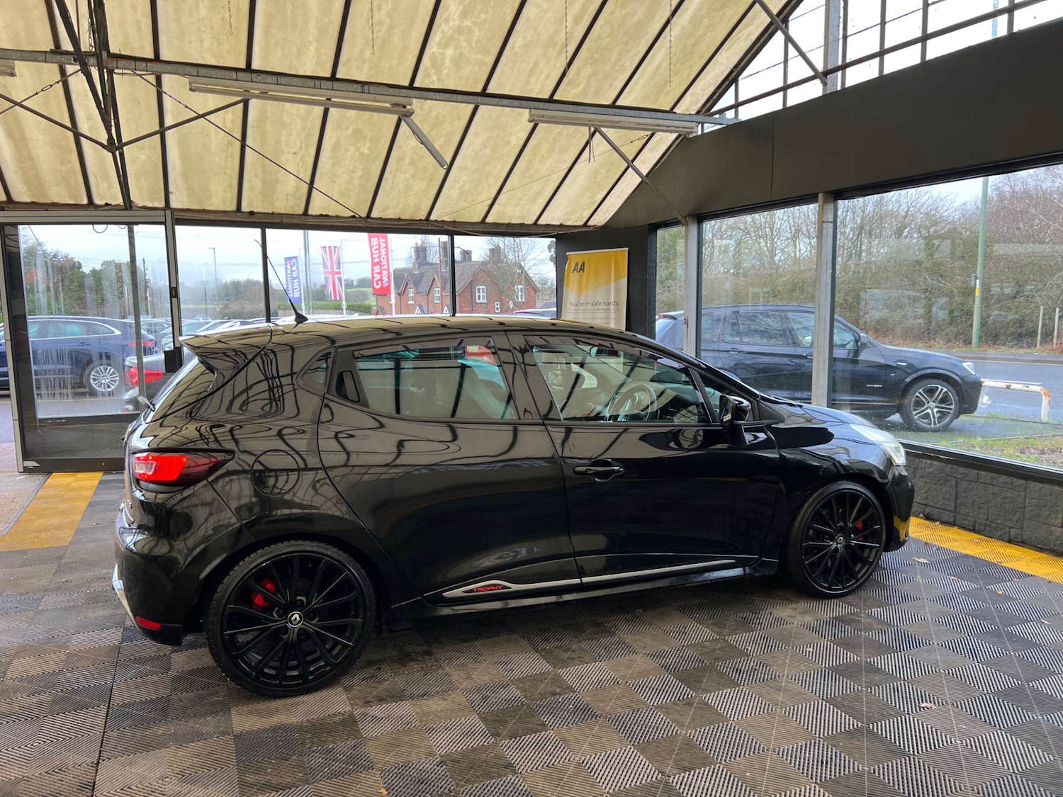Used Renault Clio 2017 for sale - 77393355: Photo 9