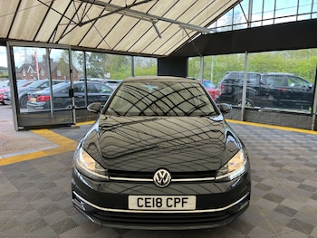 Used Volkswagen Golf 2018 for sale - 78733833: Photo