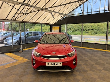 Used Kia Stonic 2019 for sale - 75381891: Photo