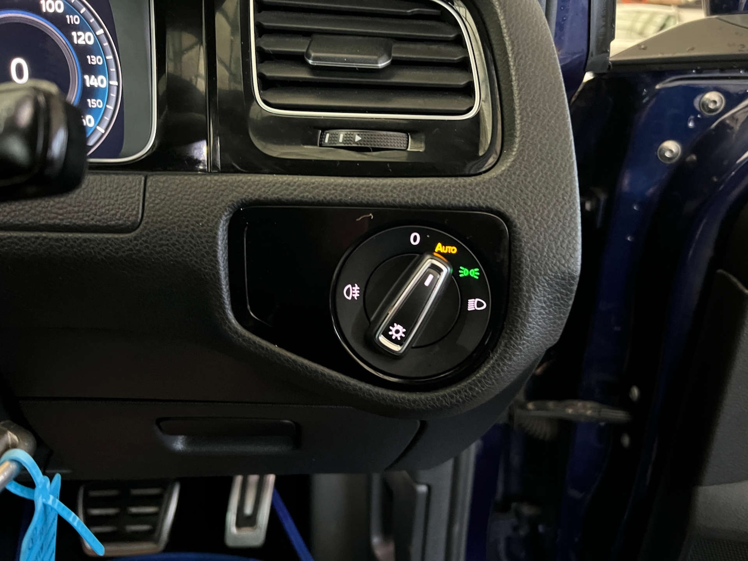 Used Volkswagen Golf 2018 for sale - 77125205: Photo 17