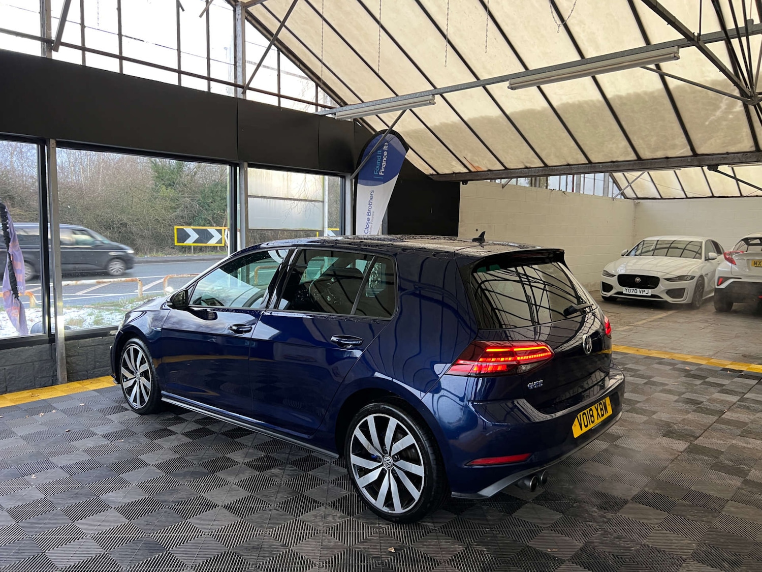 Used Volkswagen Golf 2018 for sale - 77125205: Photo 4
