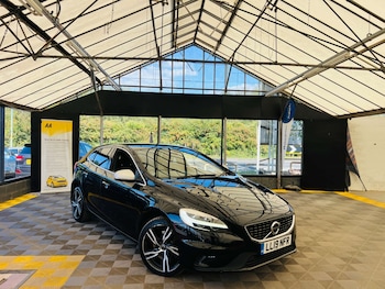 Used Volvo V40 2019 for sale - 75482118: Photo