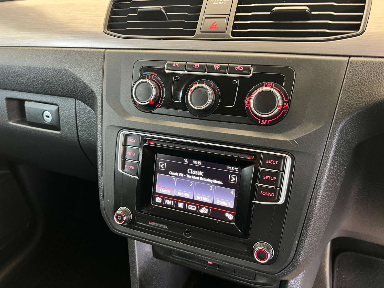 Used Volkswagen Caddy Life 2017 for sale - 76735791: Photo 17