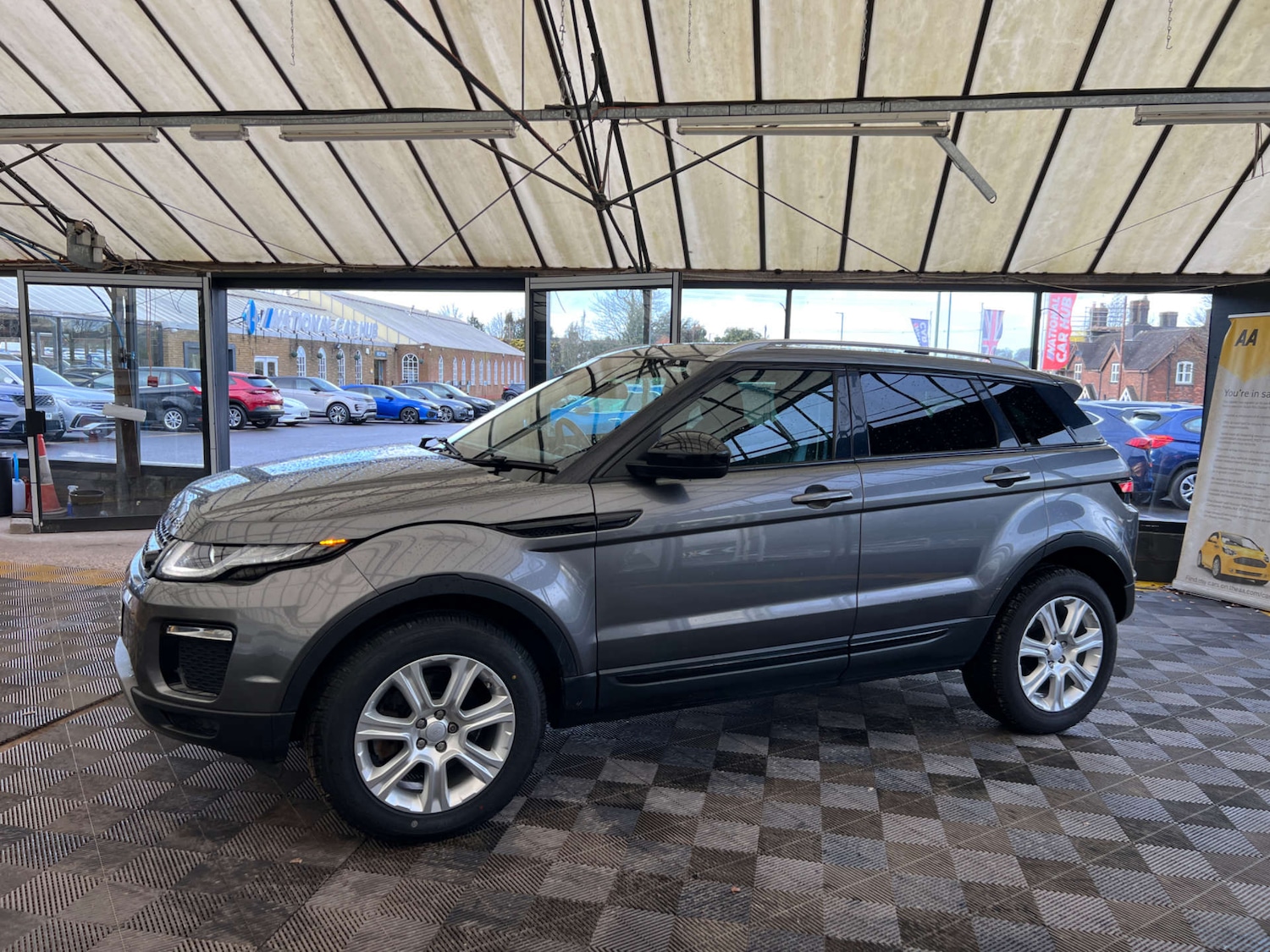 Used Land Rover Range Rover Evoque 2017 for sale - 77628809: Photo 5