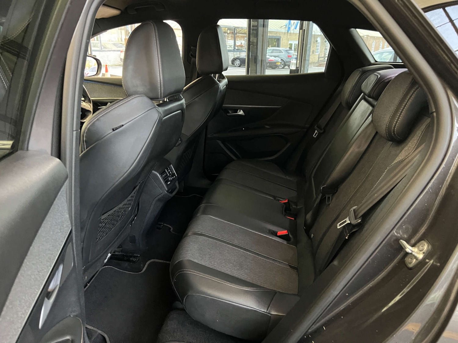 Used Peugeot 3008 2019 for sale - 76483228: Photo 26