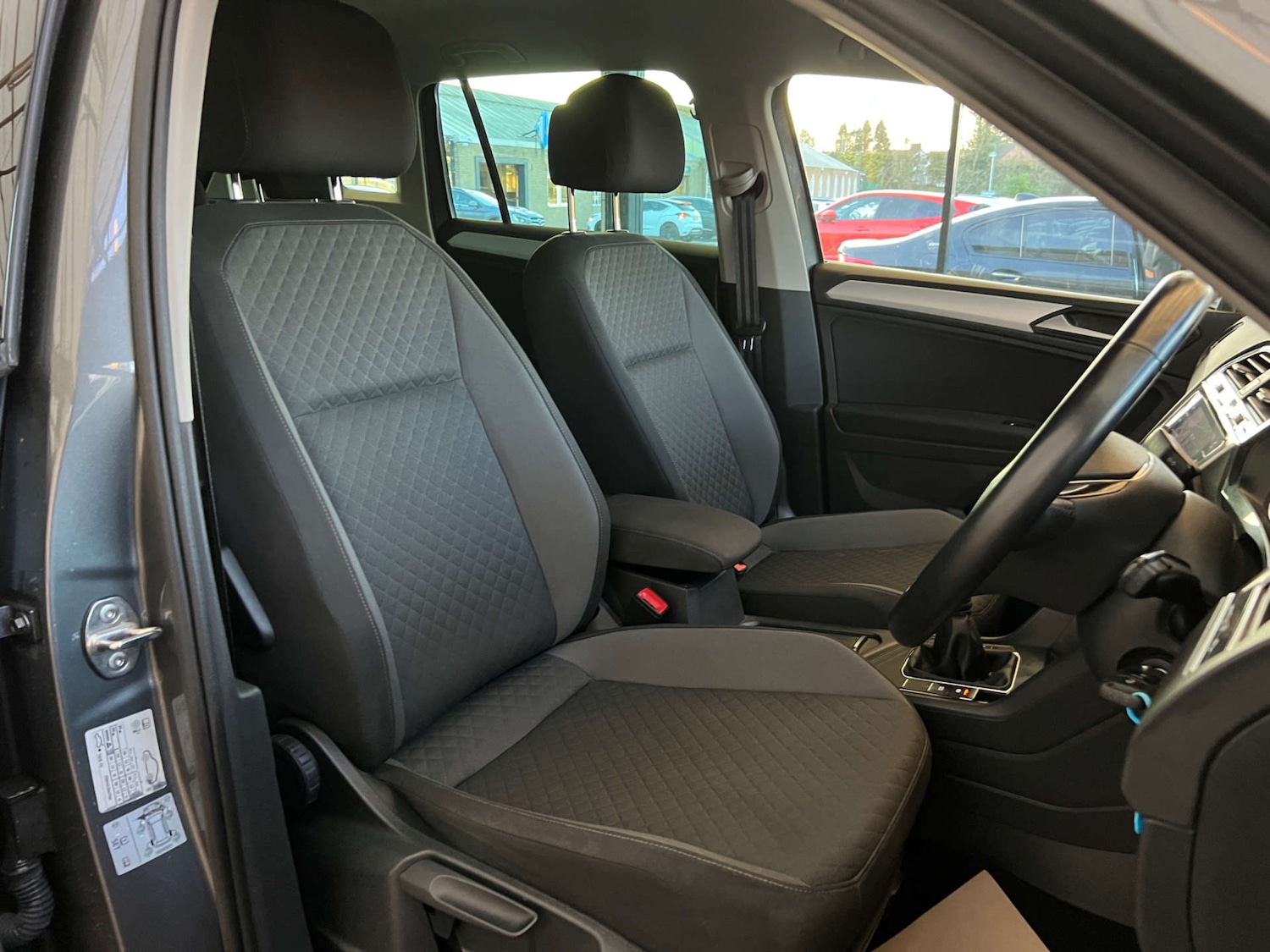 Used Volkswagen Tiguan 2019 for sale - 77945429: Photo 11