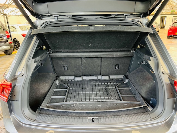 Used Volkswagen Tiguan 2016 for sale - 76000357: Photo 35