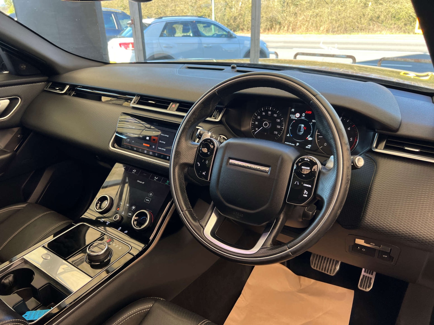 Used Land Rover Range Rover Velar 2018 for sale - 77930564: Photo 12