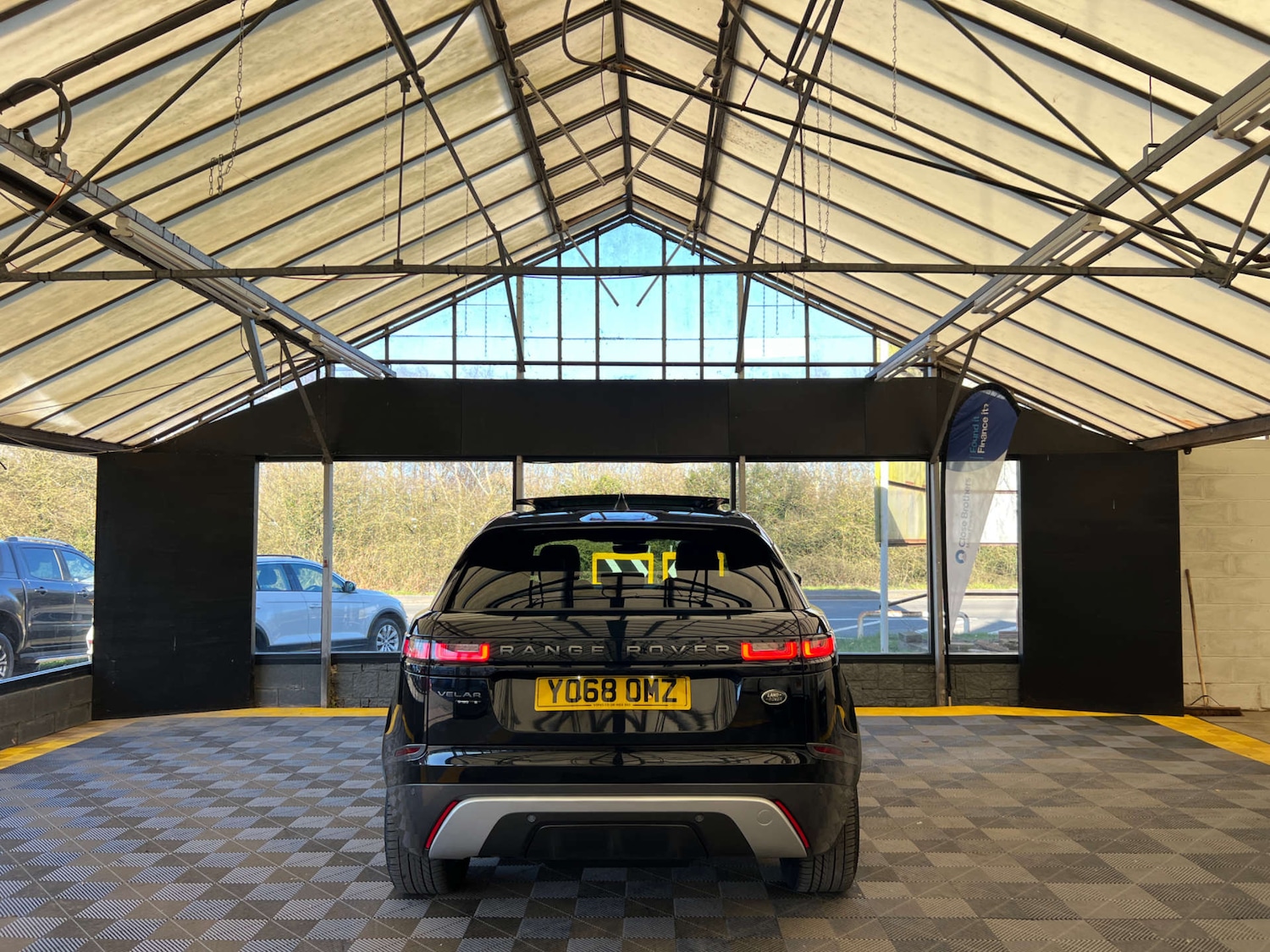 Used Land Rover Range Rover Velar 2018 for sale - 77930564: Photo 8