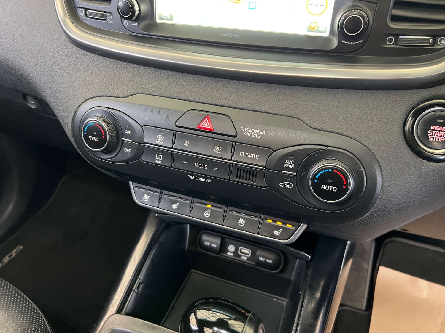 Used Kia Sorento 2016 for sale - 76735814: Photo 11