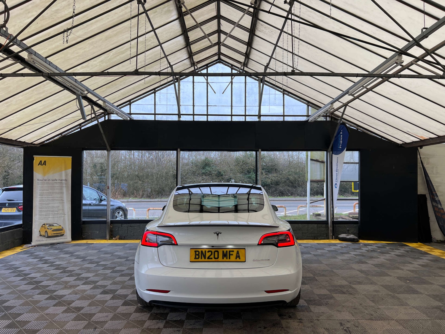 Used Tesla Model 3 2020 for sale - 77595712: Photo 8