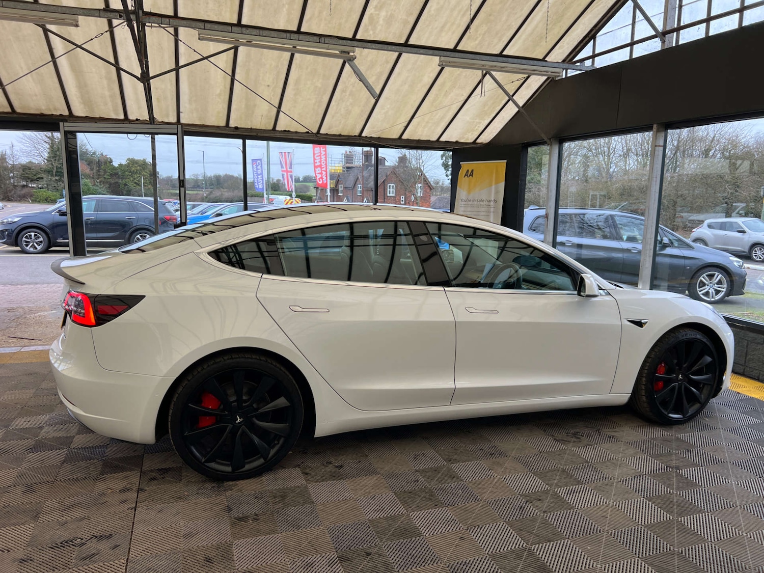 Used Tesla Model 3 2020 for sale - 77595712: Photo 9