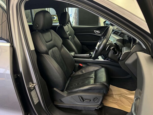 Used Audi e-tron 2020 for sale - 75628513: Photo 13