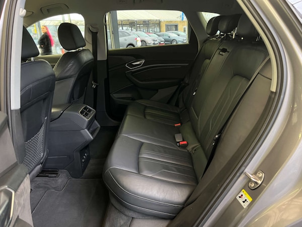 Used Audi e-tron 2020 for sale - 75628513: Photo 40