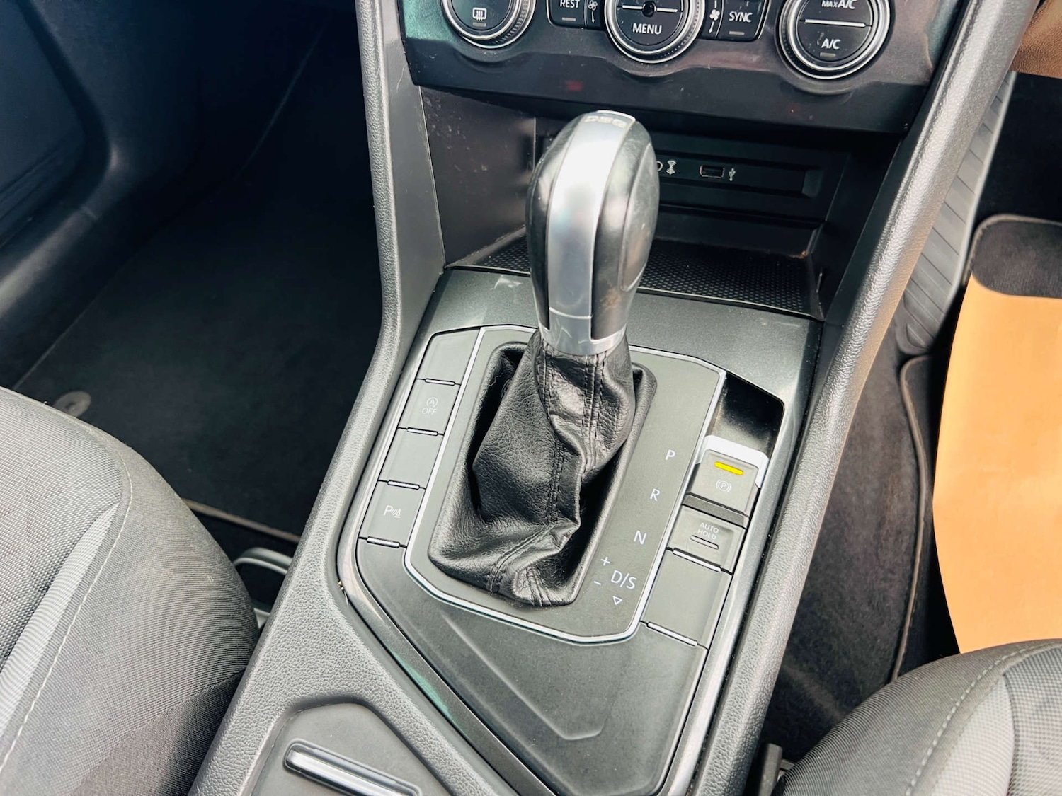 Used Volkswagen Tiguan 2016 for sale - 77168091: Photo 16