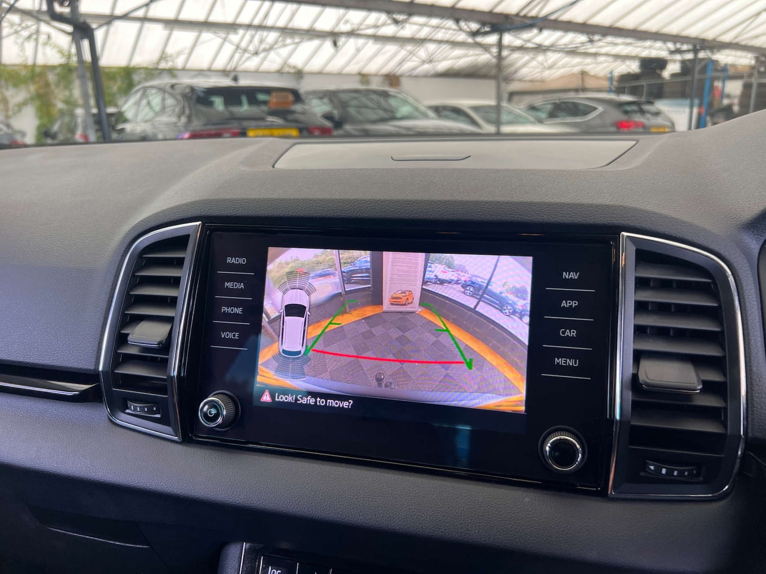 Used Skoda Karoq 2020 for sale - 76919161: Photo 24