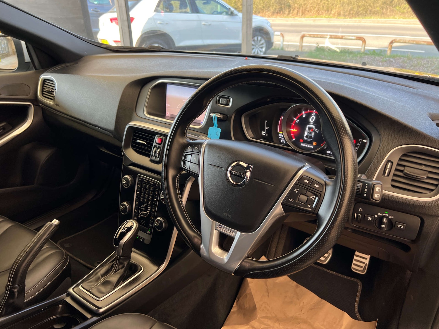 Used Volvo V40 2019 for sale - 77979876: Photo 12