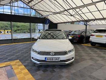 Used Volkswagen Passat 2018 for sale - 79696047: Photo