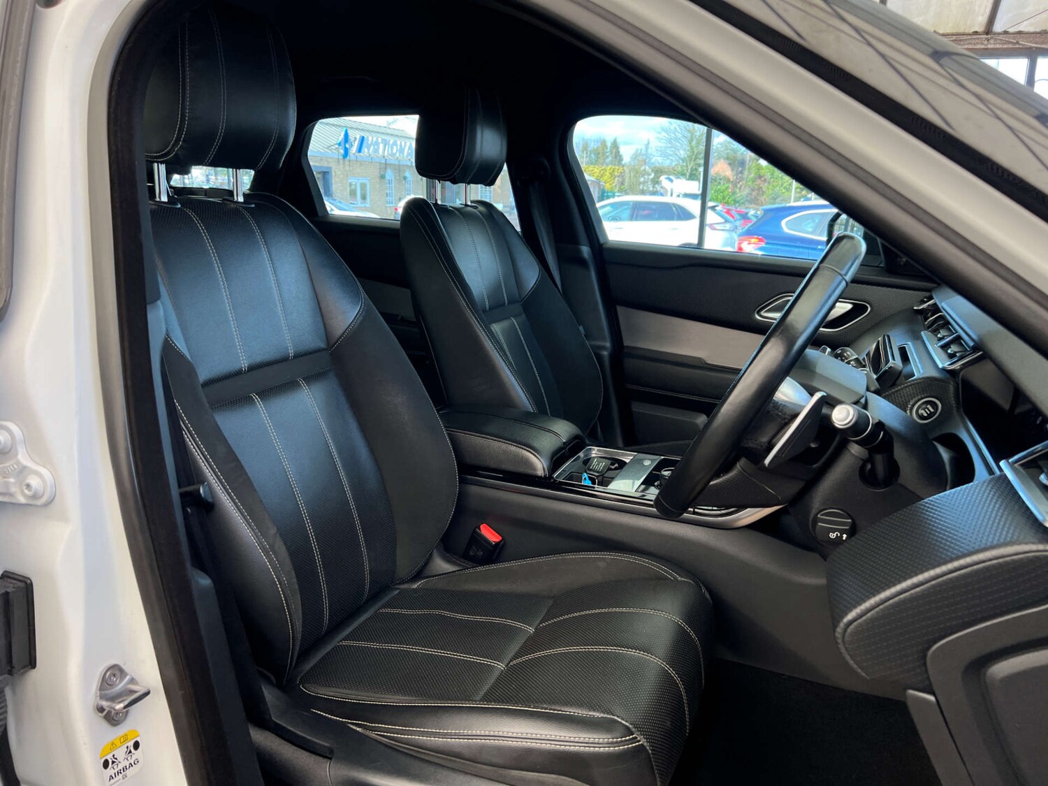 Used Land Rover Range Rover Velar 2018 for sale - 77656588: Photo 11