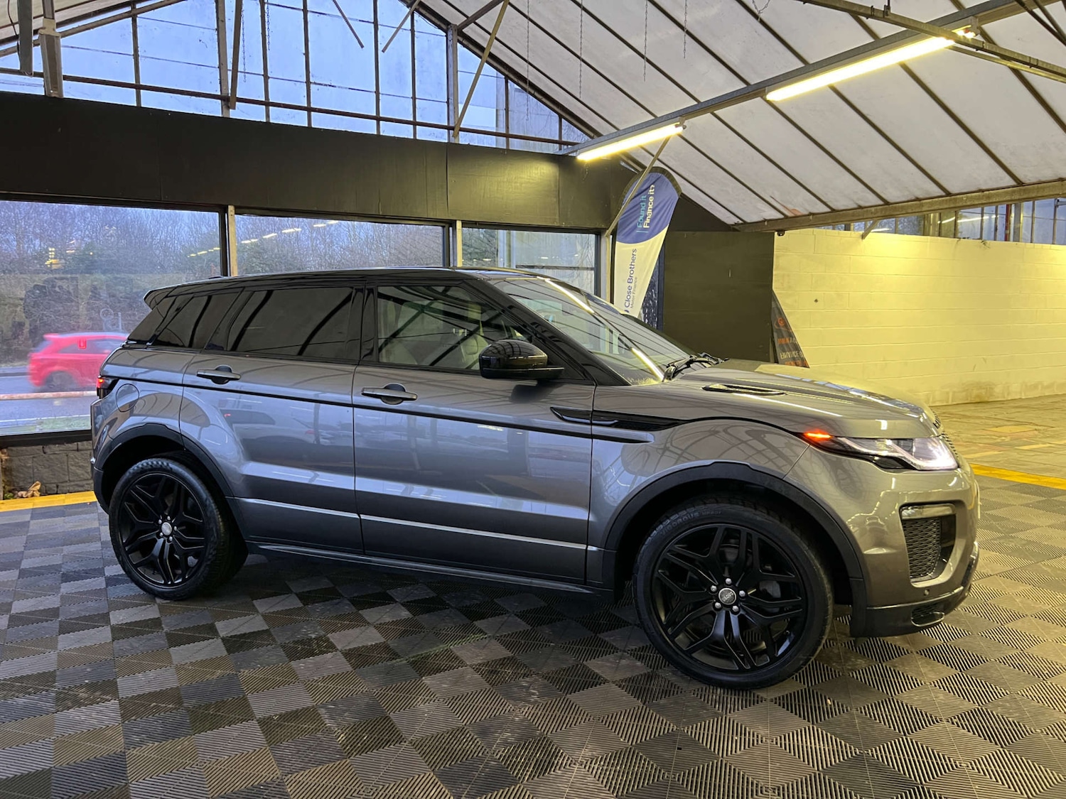 Used Land Rover Range Rover Evoque 2018 for sale - 78210448: Photo 3