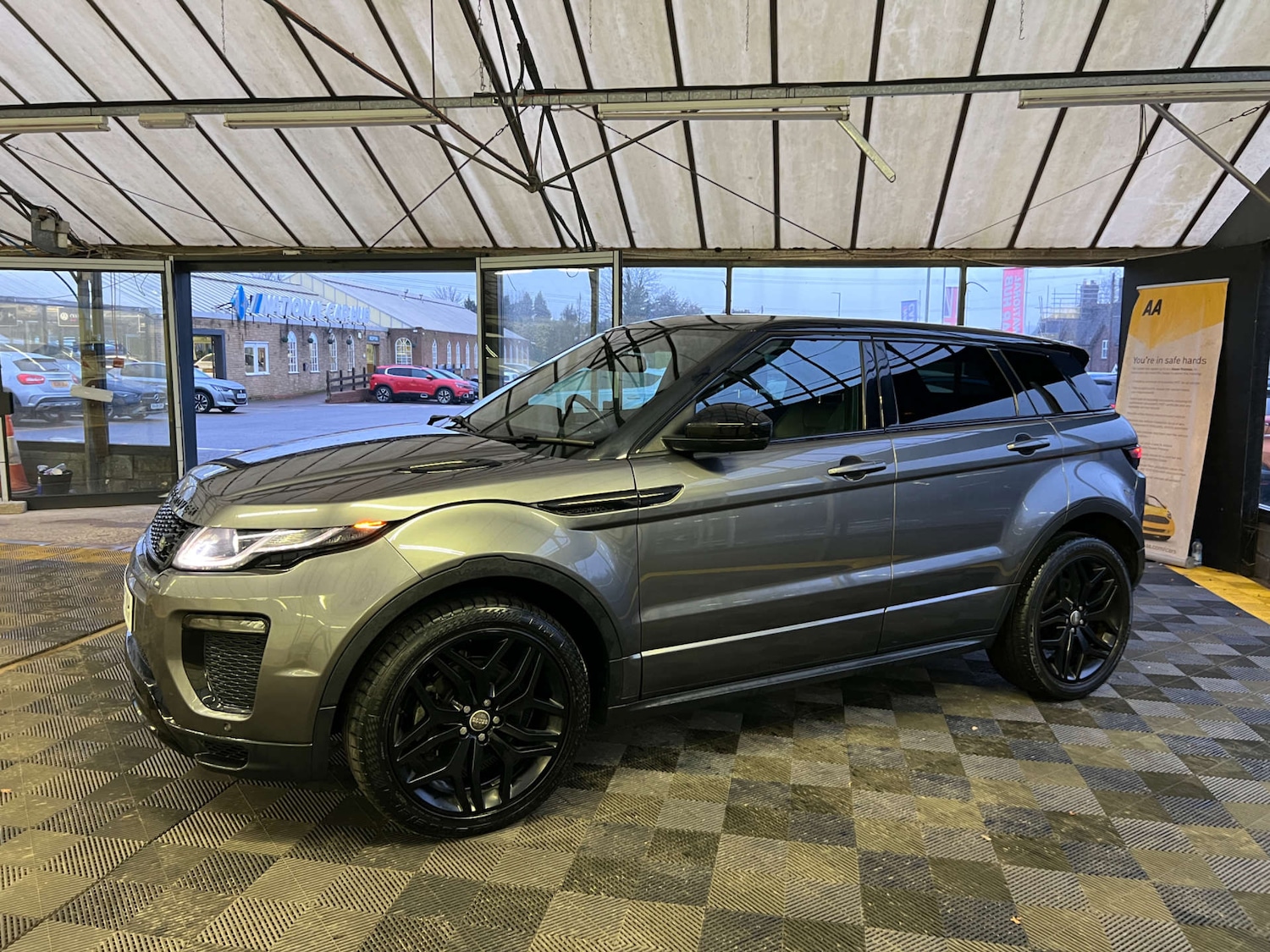 Used Land Rover Range Rover Evoque 2018 for sale - 78210448: Photo 5