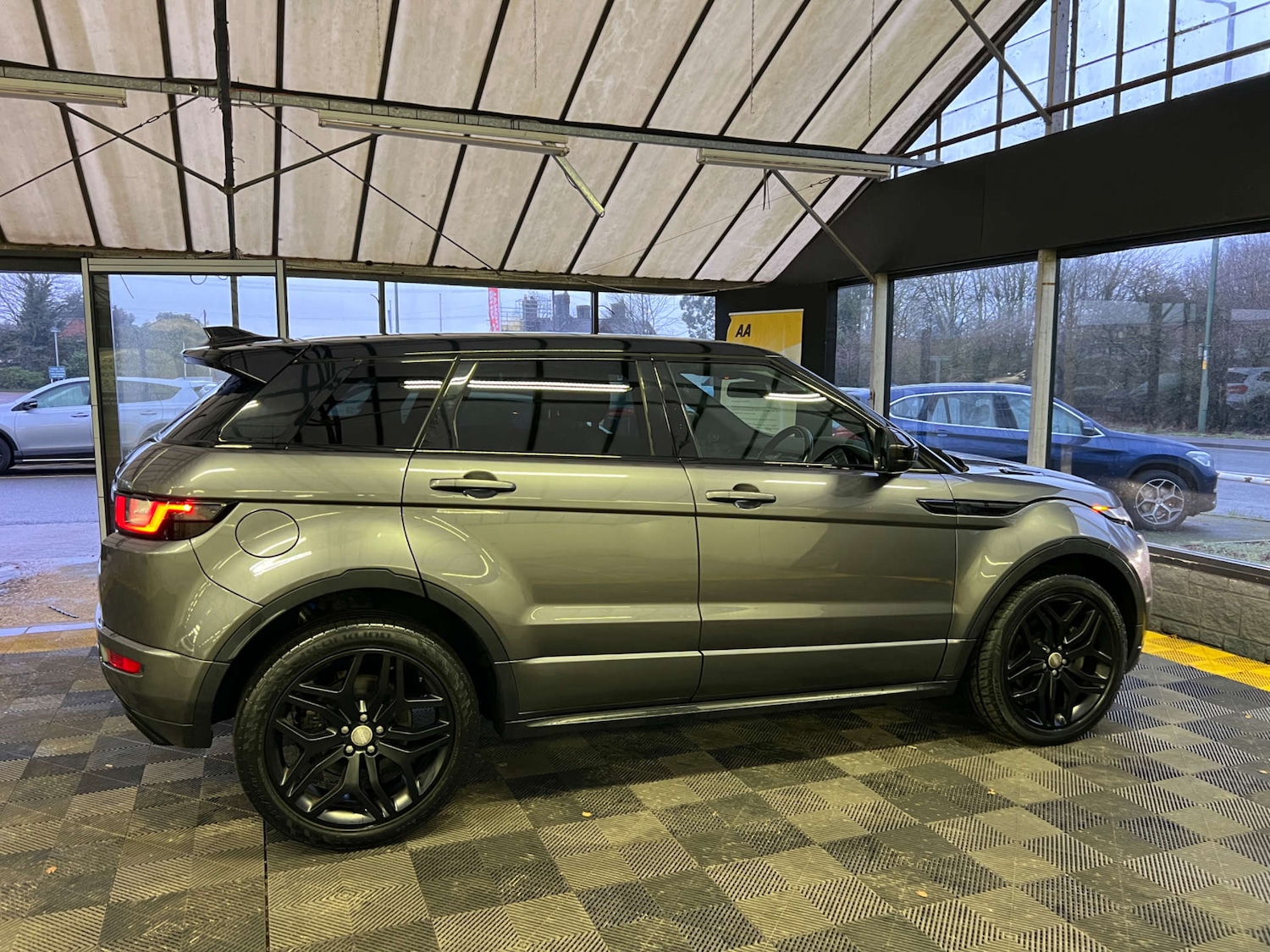 Used Land Rover Range Rover Evoque 2018 for sale - 78210448: Photo 9