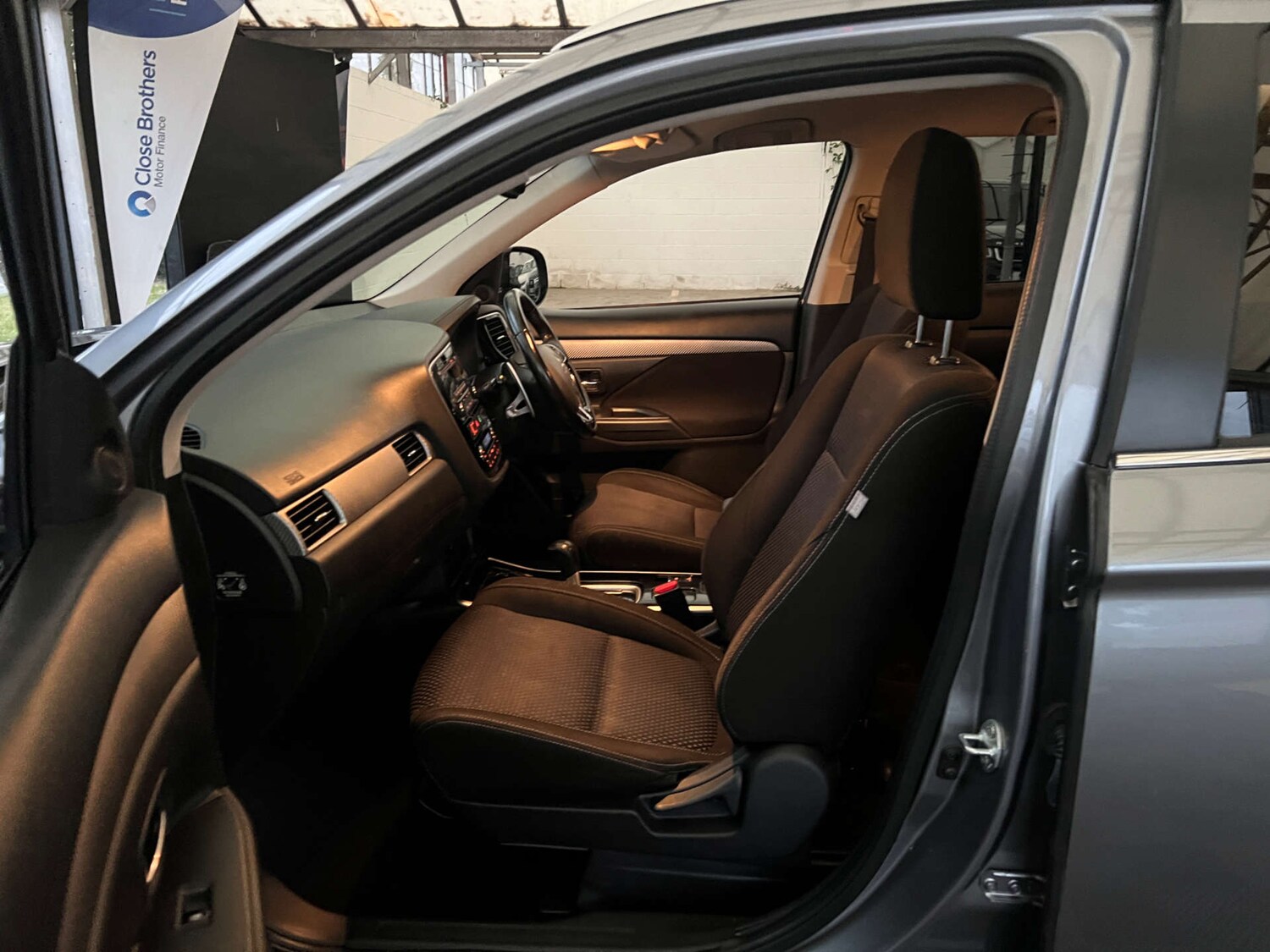 Used Mitsubishi Outlander 2017 for sale - 77745450: Photo 18